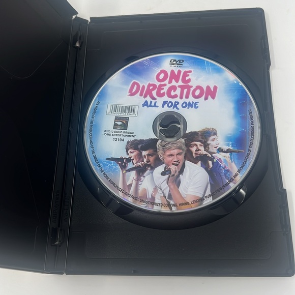 - One Direction DVD All For One Unauthorized Biography - Picture 4 of 5